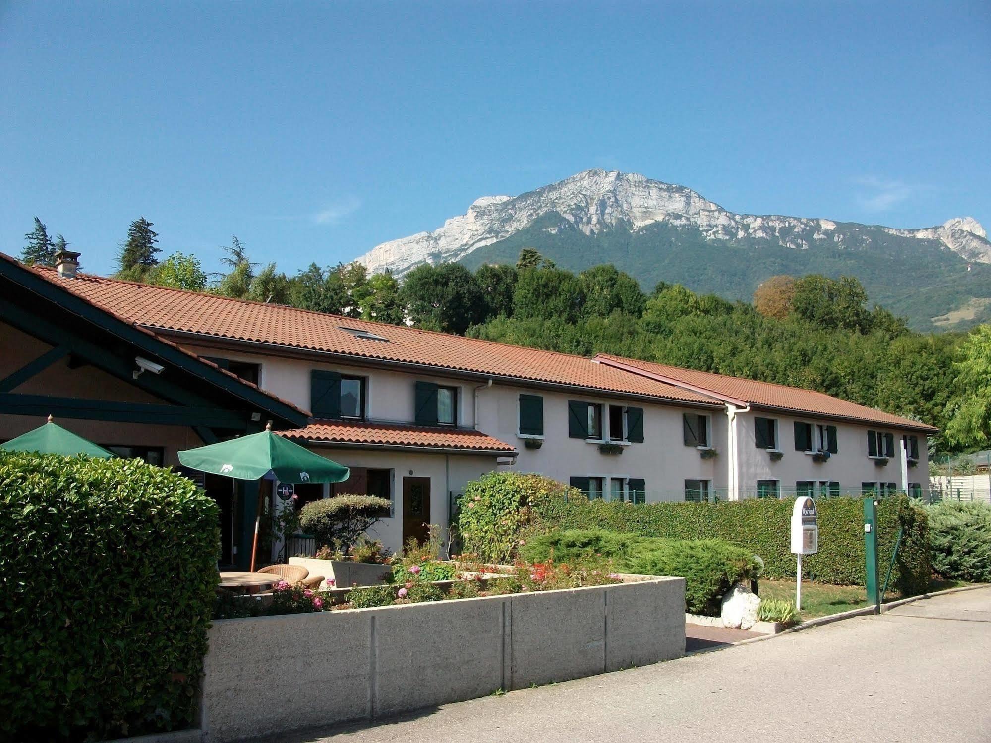 Kyriad Grenoble Sud - Seyssins Exterior photo
