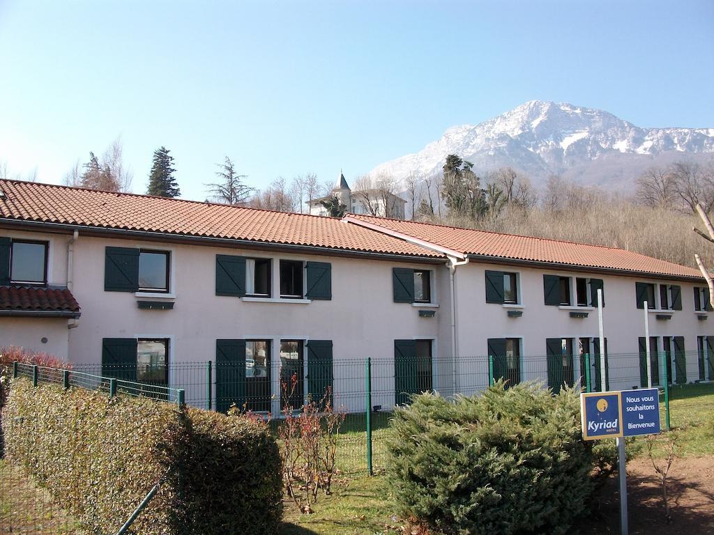 Kyriad Grenoble Sud - Seyssins Exterior photo