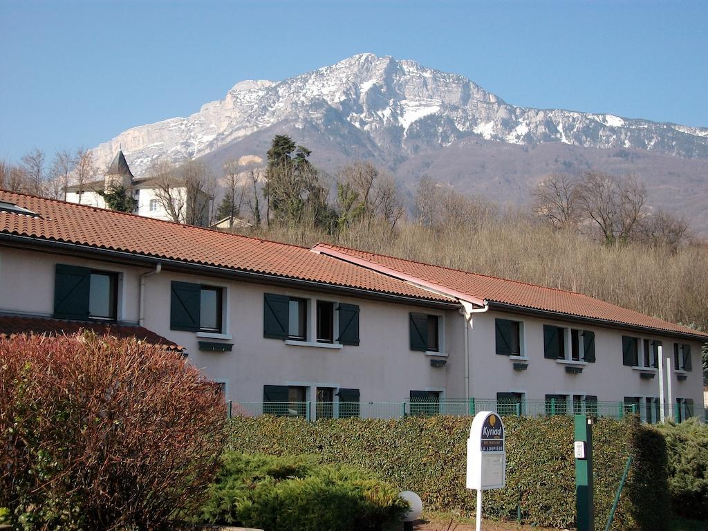 Kyriad Grenoble Sud - Seyssins Exterior photo